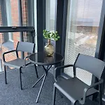 Bright Two-room Near The Centre Апартаменты *