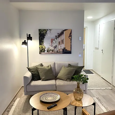 Appartement Bright Two-room Near The Centre *